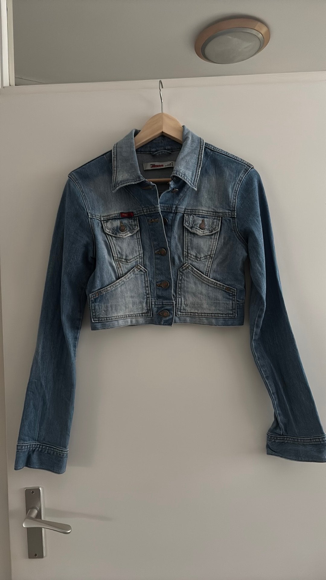 Kort spijkerjasje, Ophalen of Verzenden, Zo goed als nieuw, Maat 38/40 (M), Blauw