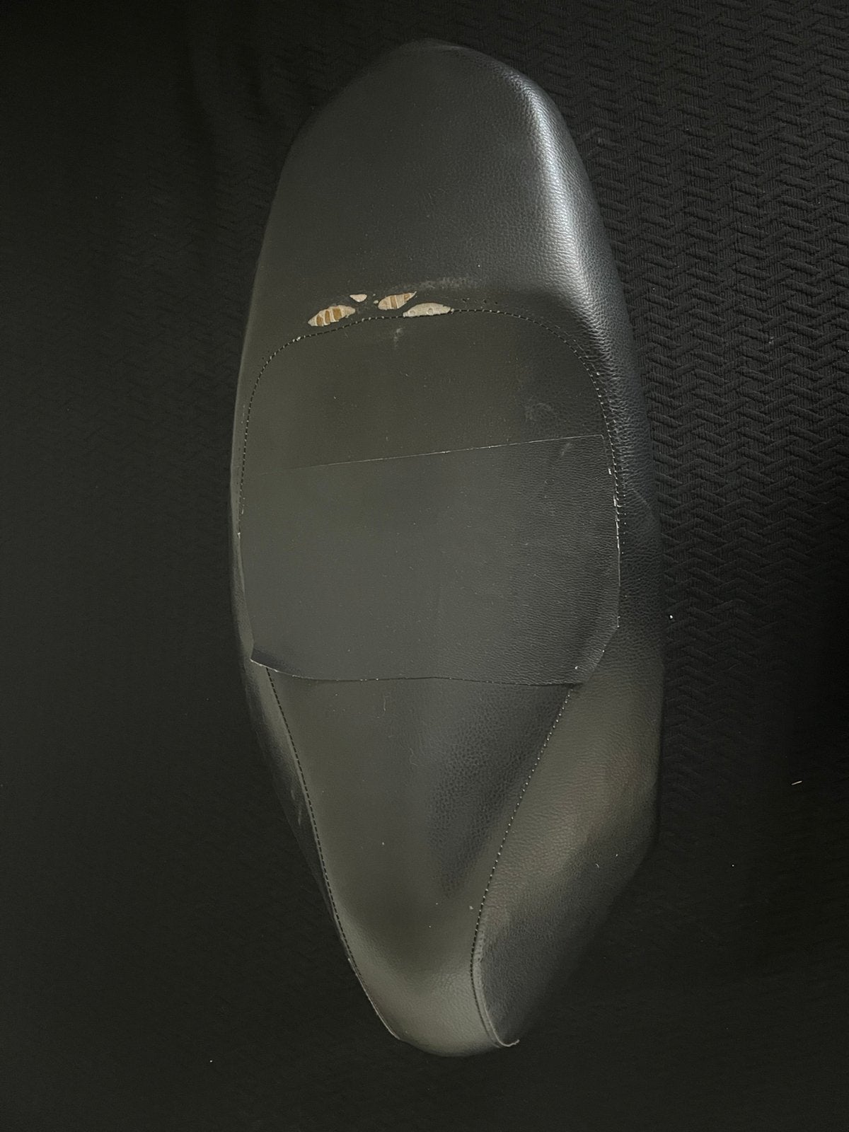 Peugeot kisbee buddyseat met zadel euro2, Ophalen, Zo goed als nieuw, Staal, Oor- of Traguspiercing