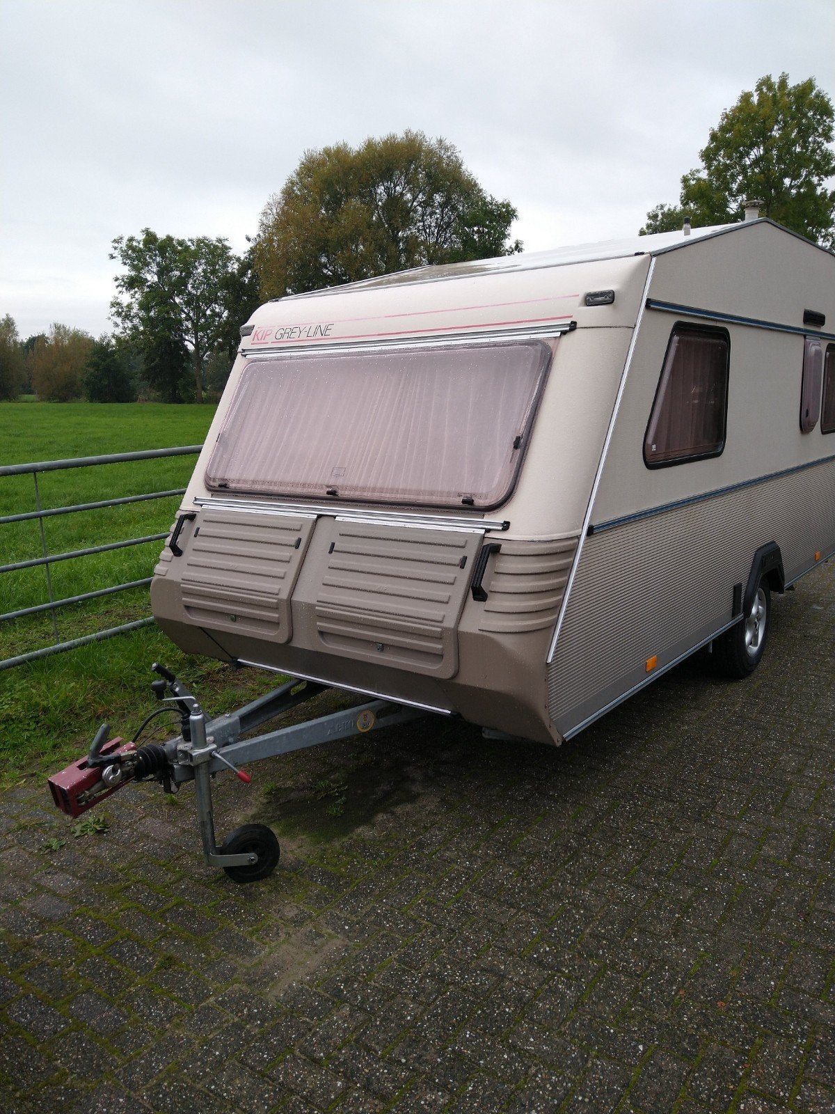 Kip Grey Line 42T + Mover, Opblaasbare Tent & Luifel, Koelkast, Kip, Particulier, 4 tot 5 meter