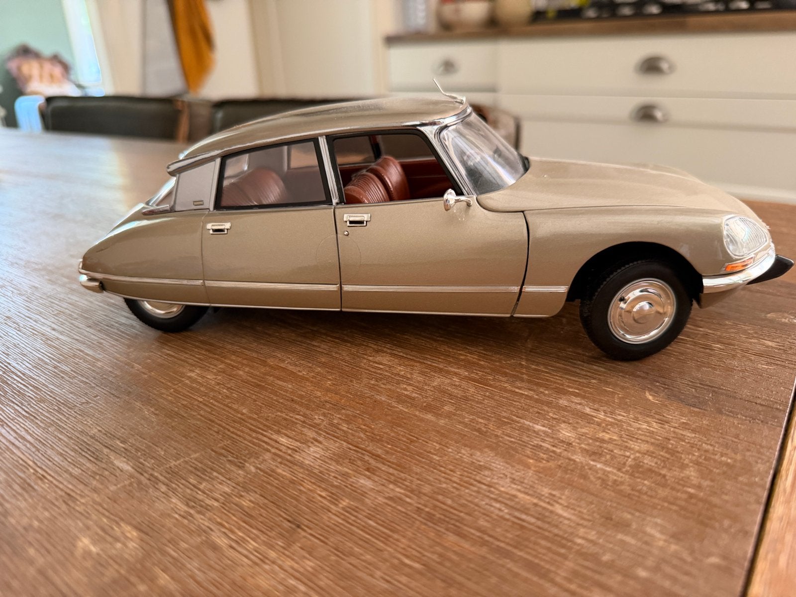 5 klassieke modelauto's 1:18 (o.a. Burago), Ophalen of Verzenden, Gebruikt, Auto, Bburago