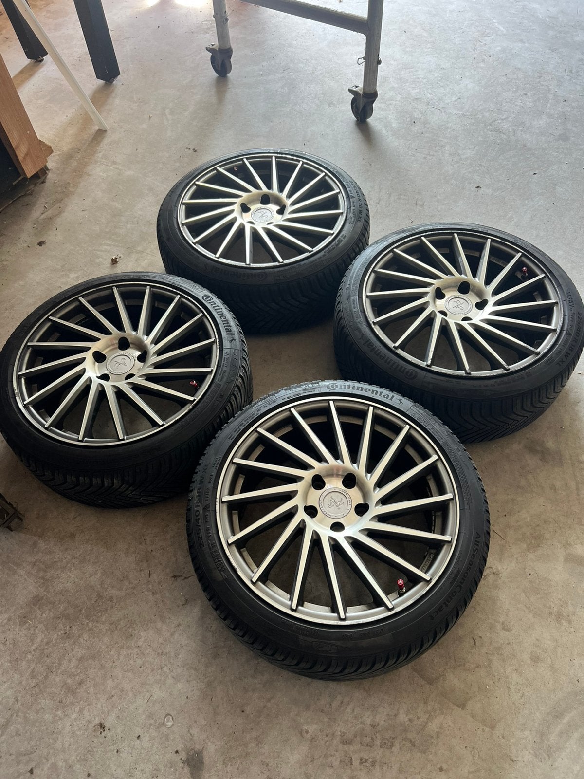 Keskin Hurricane 18” 5x112 velgen met goeie 225/40 18 banden, Auto-onderdelen, Banden en Velgen, Ophalen, 18 inch, Banden en Velgen
