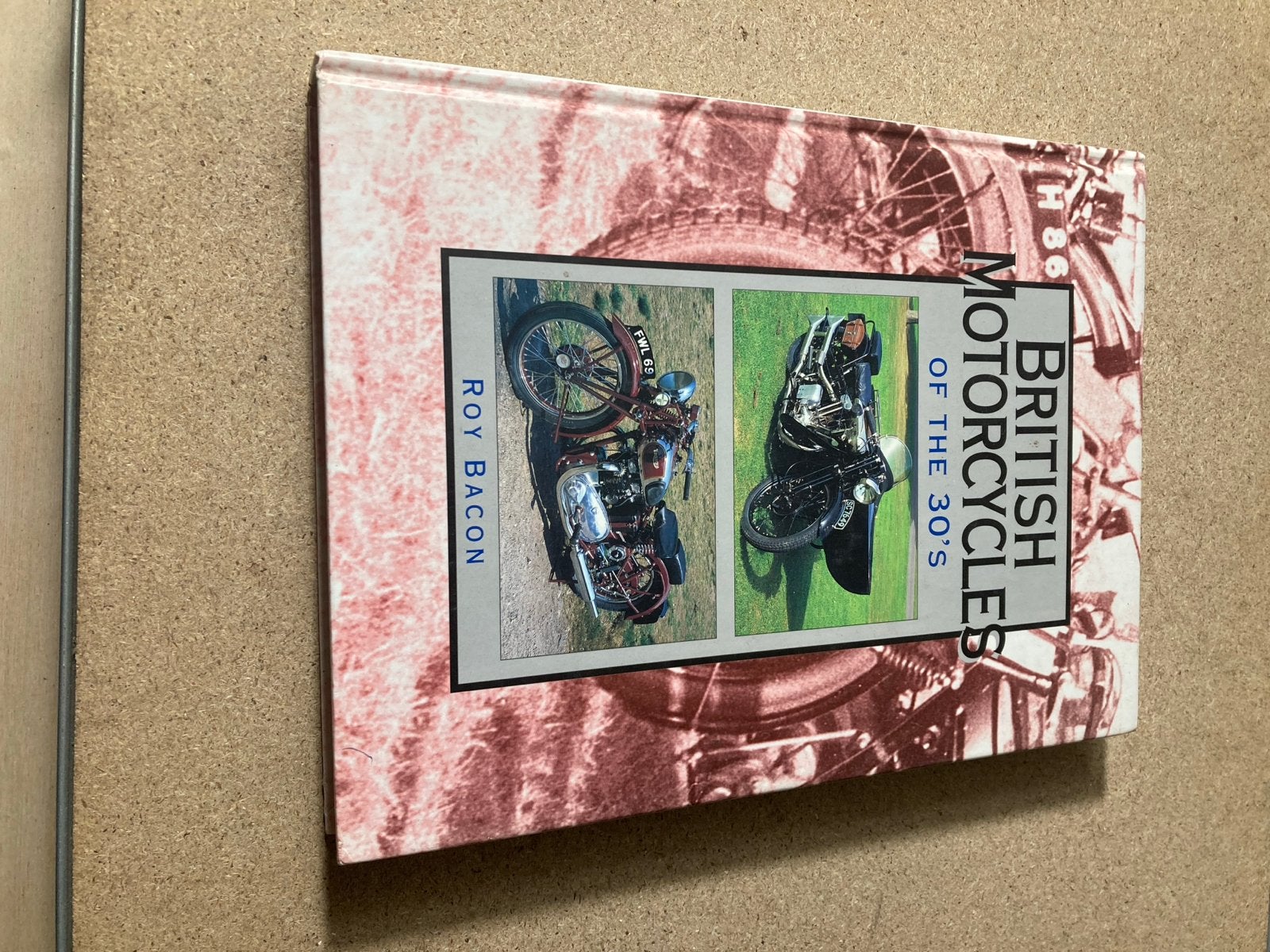 British Motorcycles of the 30's - Roy Bacon, Ophalen of Verzenden, Zo goed als nieuw, Merk of Model