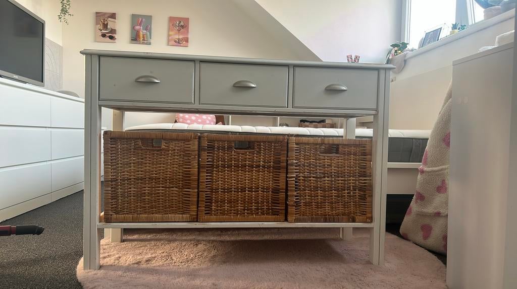 White wash dressoir met rieten manden, Huis en Inrichting, Kasten | Dressoirs, Ophalen, Gebruikt, 100 tot 150 cm, Met lade(s)