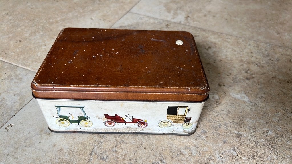 Oud blikje met oldtimers 18x12,5x 7,5cm, Verzamelen, Ophalen of Verzenden, Gebruikt, Overige
