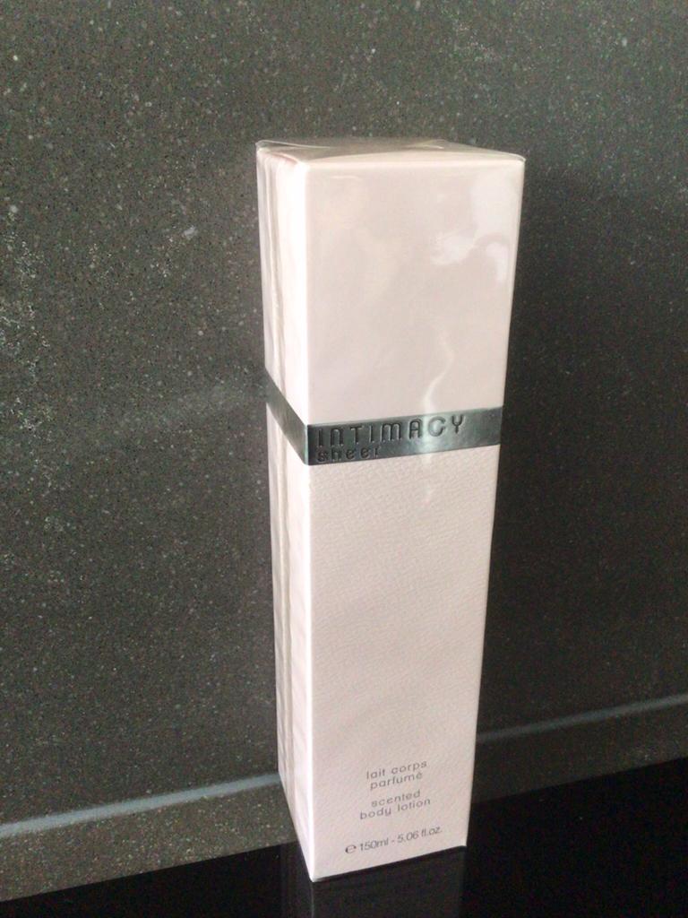 Intimicy Sheer geparfumeerde bodylotion 150 ml NIEUW, Ophalen of Verzenden, Nieuw, Bodylotion, Crème of Olie