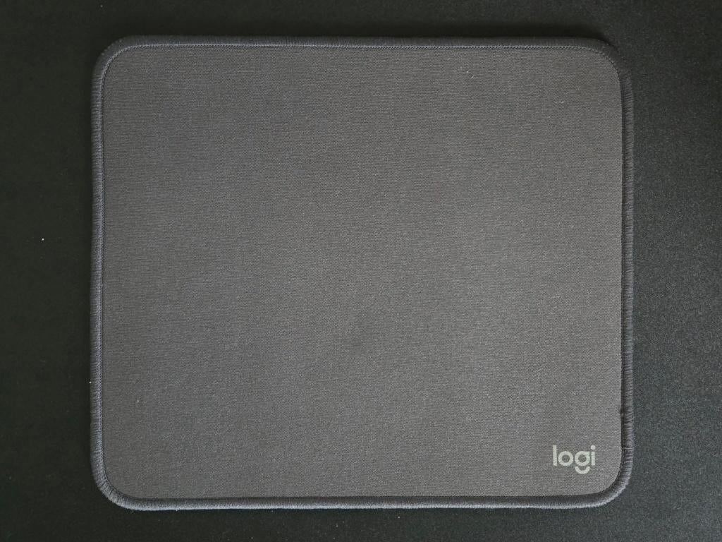 Logitech Mouse Pad Studio Series Black – Like New, Ophalen of Verzenden, Zo goed als nieuw, Logitech
