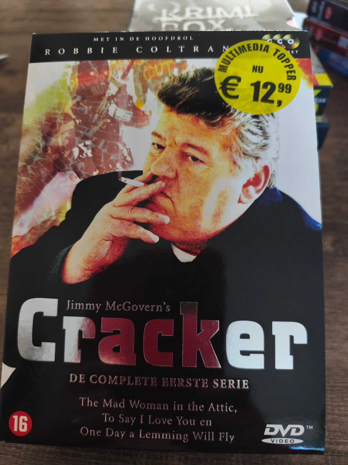 Cracker, Engels, Vanaf 16 jaar, Seizoen 1, Misdaad