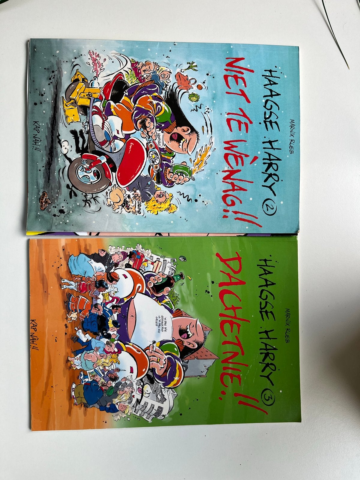 Haagse Harry: Niet Te Wenag!! & PachetNie!! (2 stripboeken), Meerdere stripboeken, Ophalen of Verzenden, Gelezen