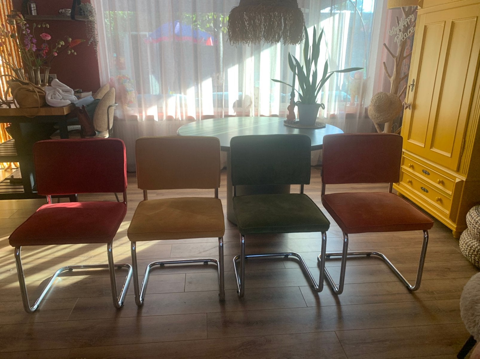 Eetkamerstoelen Zuiver, Huis en Inrichting, Stoelen, Ophalen, Gebruikt, Overige kleuren, Vier