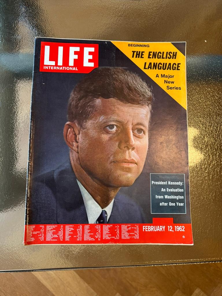 Origineel LIFE  (12 februari 1962) John F. Kennedy, Verzamelen, Tijdschriften, Kranten en Knipsels, Ophalen of Verzenden, 1960 tot 1980