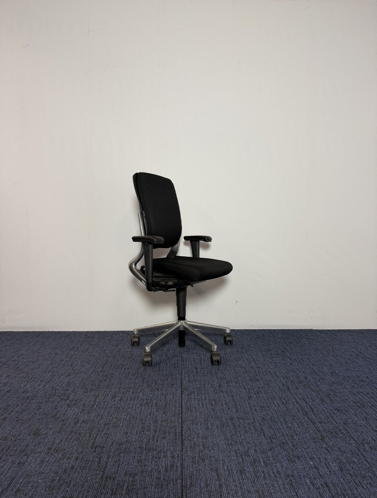 10 x Bureaustoel Ahrend 230 (hoge rug), nieuw gestoffeerd, Ophalen, Gebruikt, Zwart, Bureaustoel