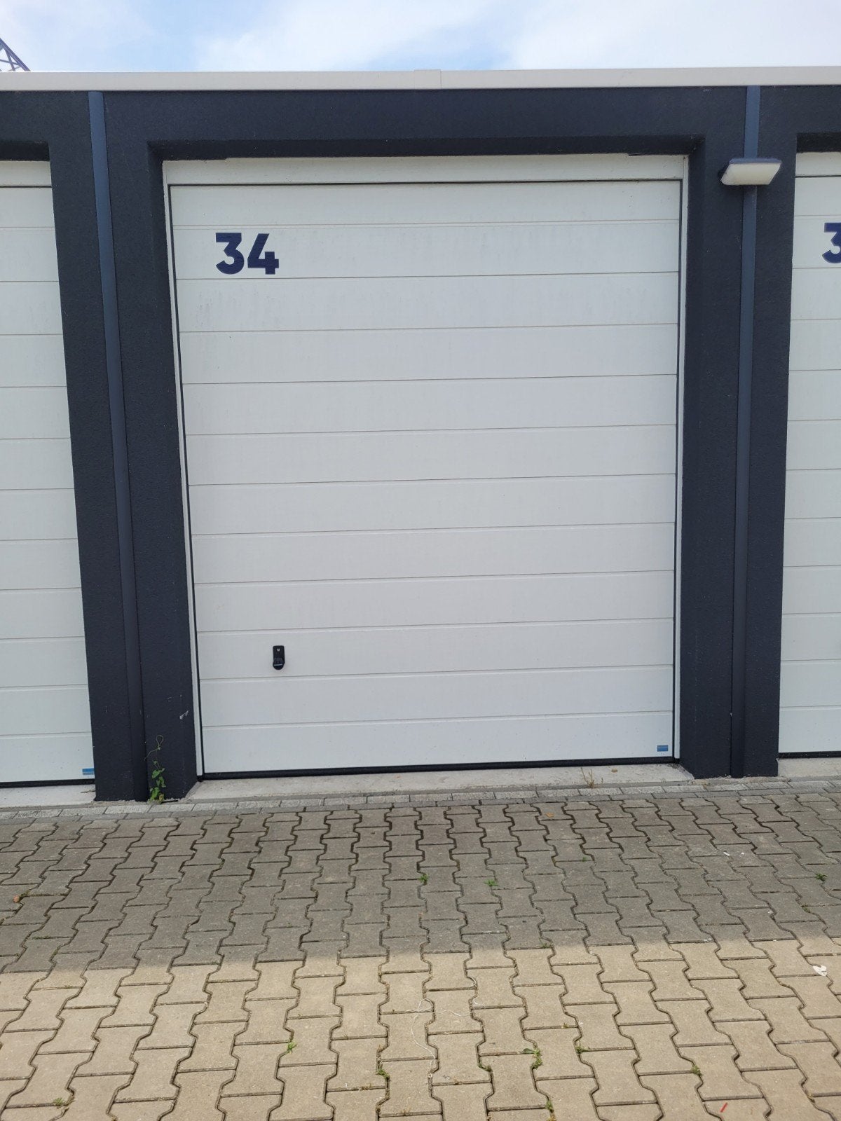 Multifunctionele garagebox Enschedesestraat Hengelo (27 m2), Huizen en Kamers, Garages en Parkeerplaatsen