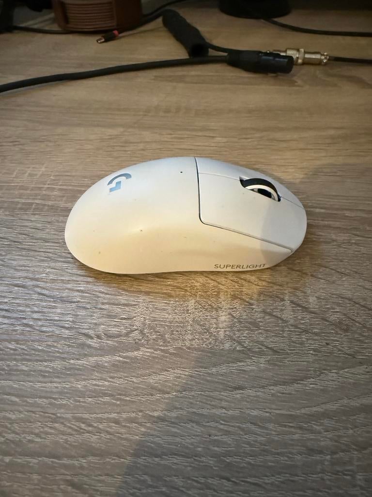 Logitech G Pro X Superlight Gaming Muis Wit, Computers en Software, Muizen, Rechtshandig, Muis, Gaming muis, Ophalen of Verzenden