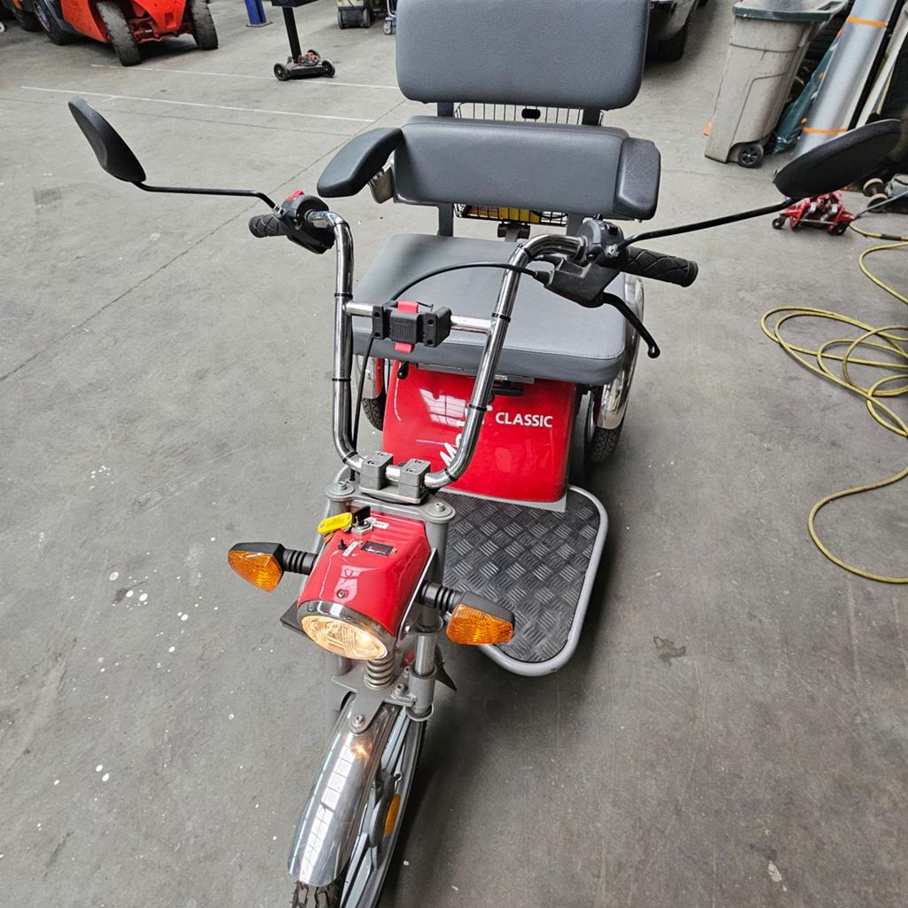 Scootmobiel de Rolls Roys onder de scootmobielen, Ophalen, 46 km of meer, 16 km/u of meer