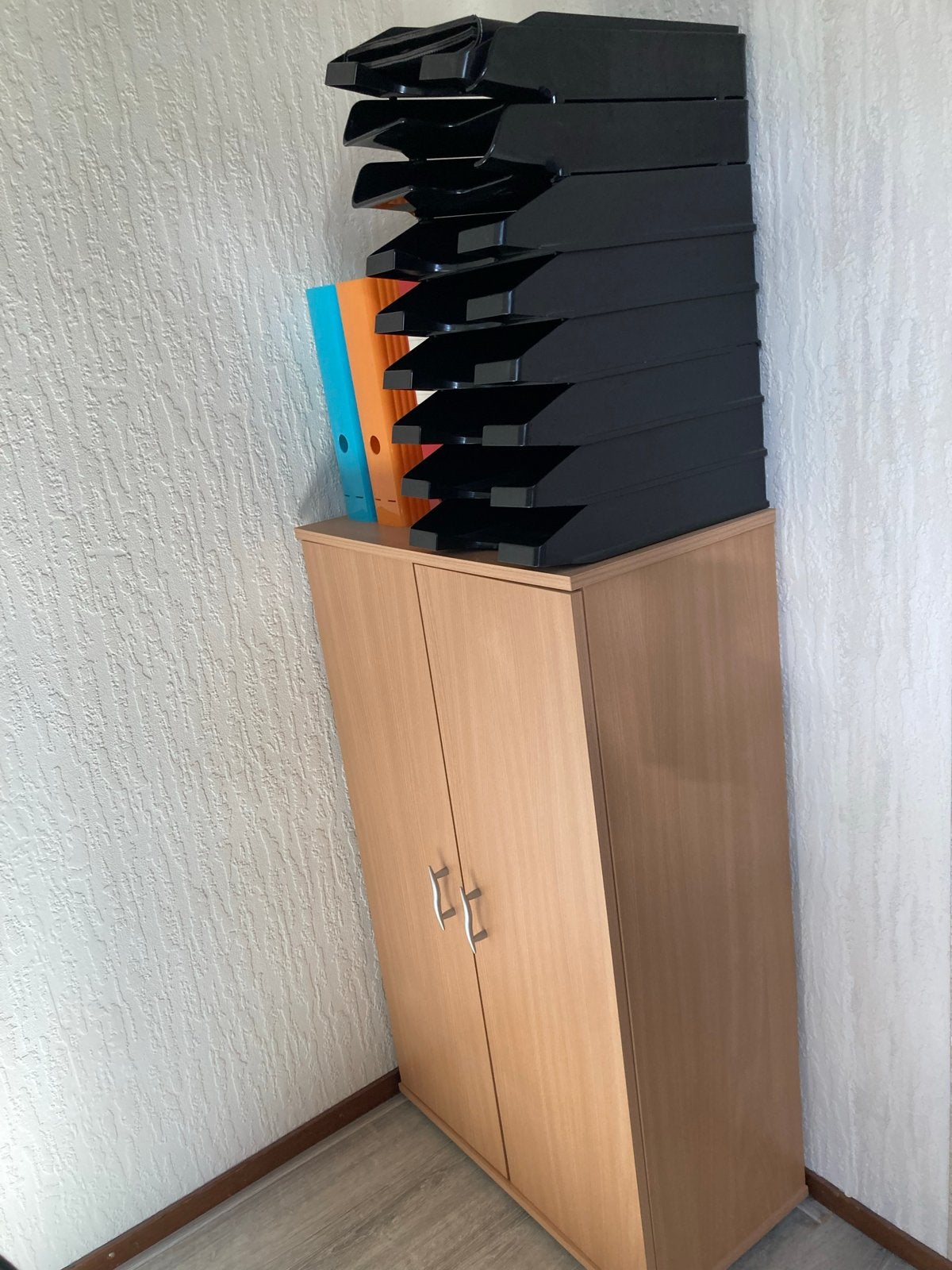 Houten kastje met 2 deuren - 32d x 61b x 101h cm, Ophalen of Verzenden, Gebruikt