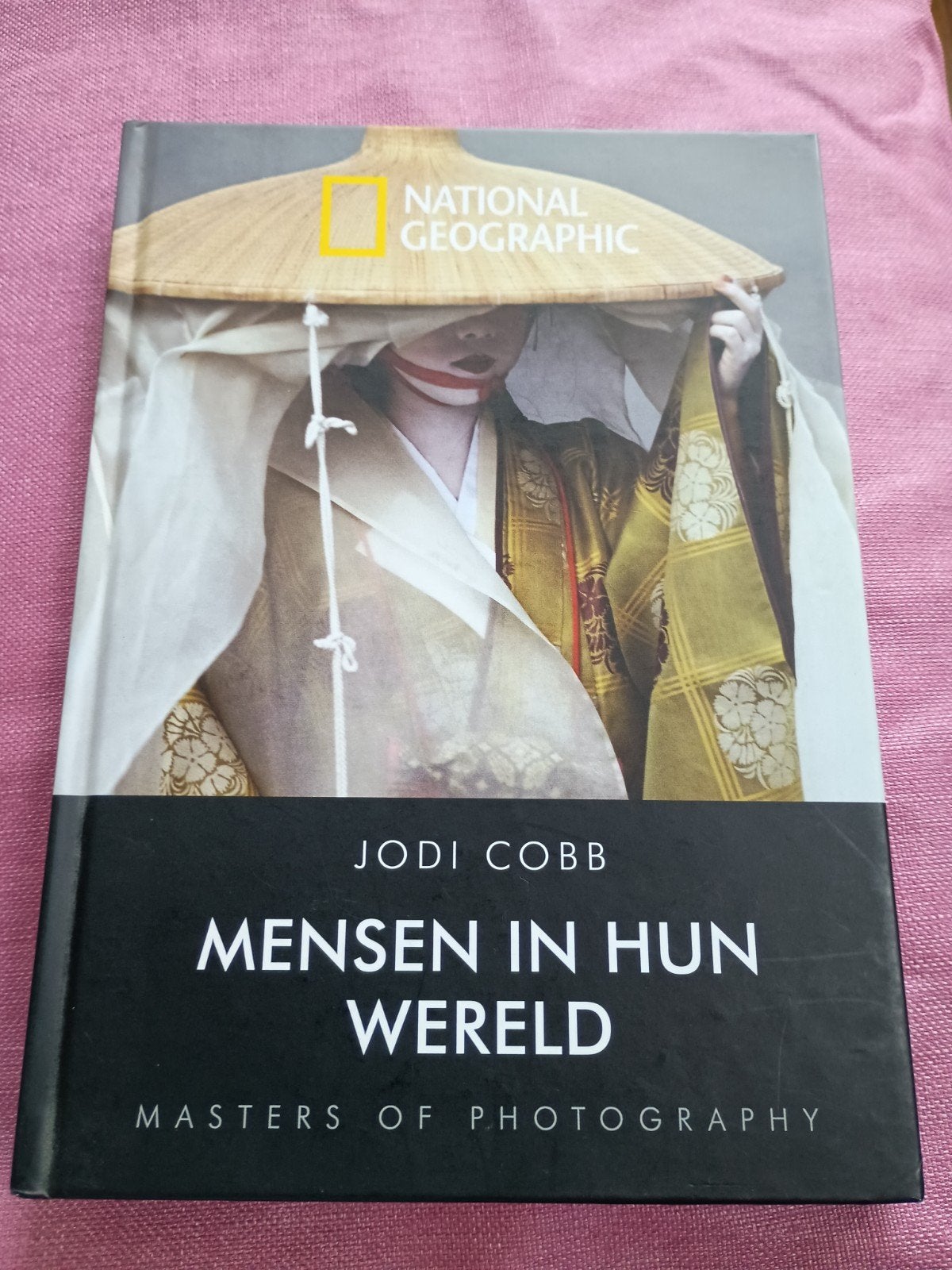 National Geographic: Jodi Cobb - Mensen in hun Wereld, Boeken, Ophalen of Verzenden, Zo goed als nieuw, Fotografie algemeen, Jodi Cobb
