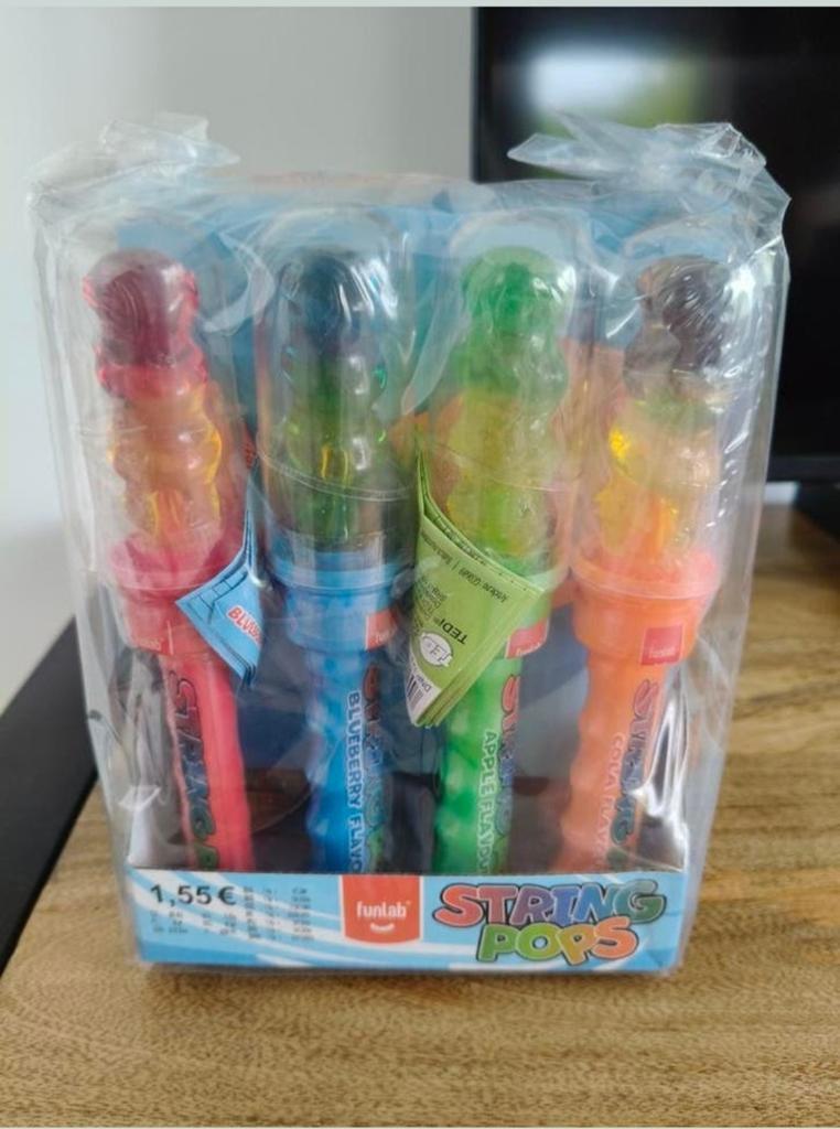 Funlab string pop lollies, Ophalen