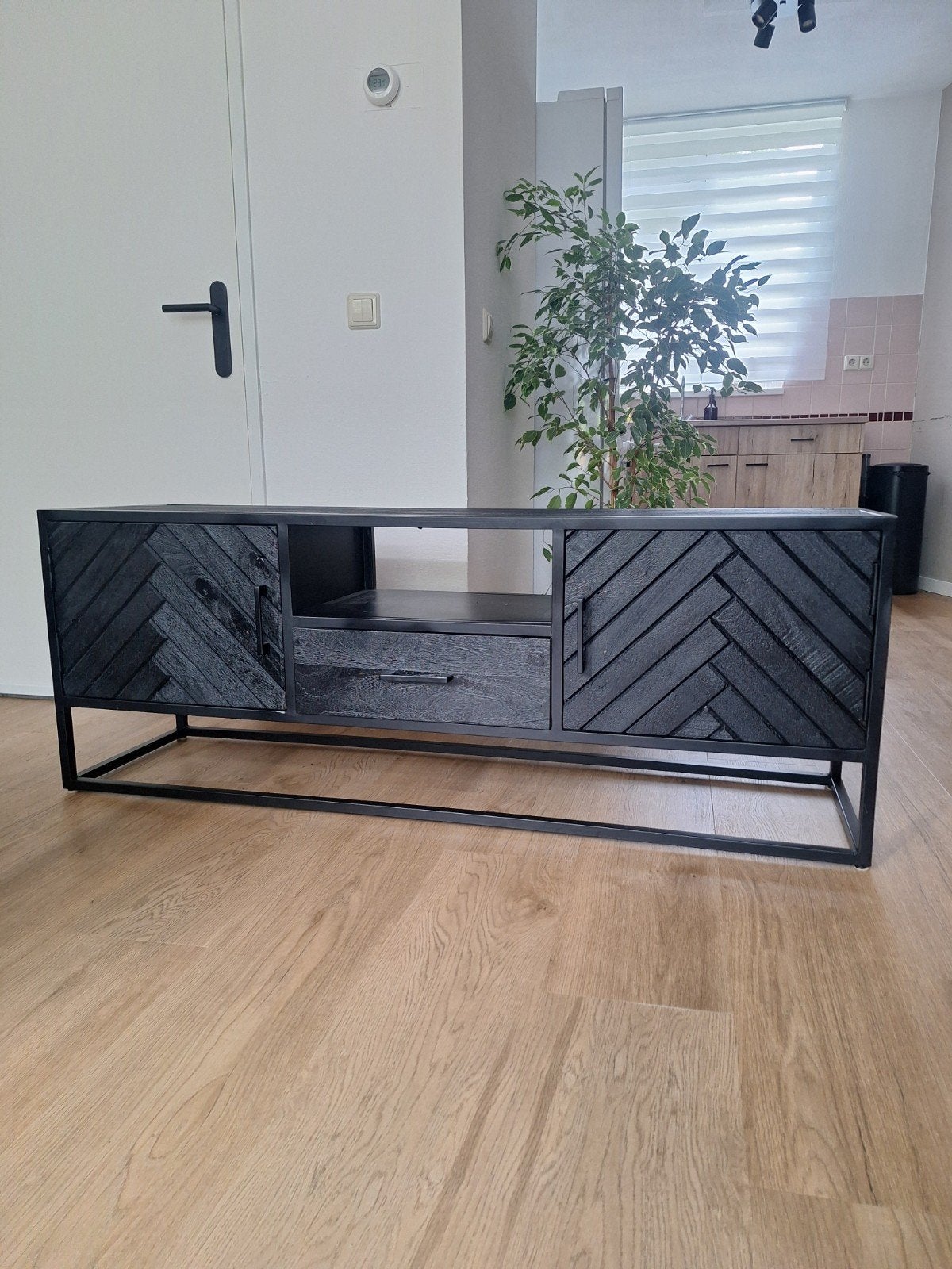 TV-meubel visgraat 150cm zwart, Huis en Inrichting, Ophalen, Gebruikt, 150 tot 200 cm, Minder dan 100 cm
