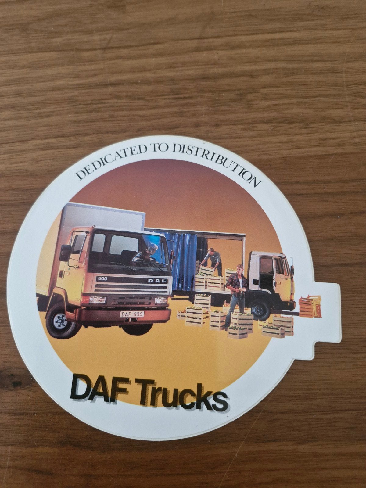 806 Vintage DAF Trucks Sticker - 15 cm Doorsnede, Ophalen of Verzenden, Zo goed als nieuw, Merk