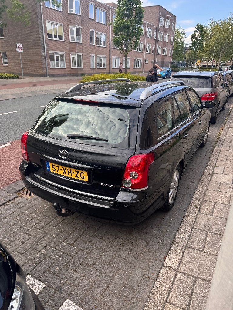 Toyota Avensis 2.0 16V Vvt-i Wagon 2007 Zwart, Auto's, Voorwielaandrijving, 1998 cc, Stof, Avensis