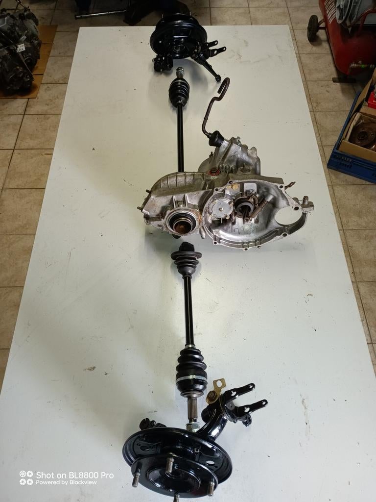 Trabant tripode set., Ophalen, Gereviseerd