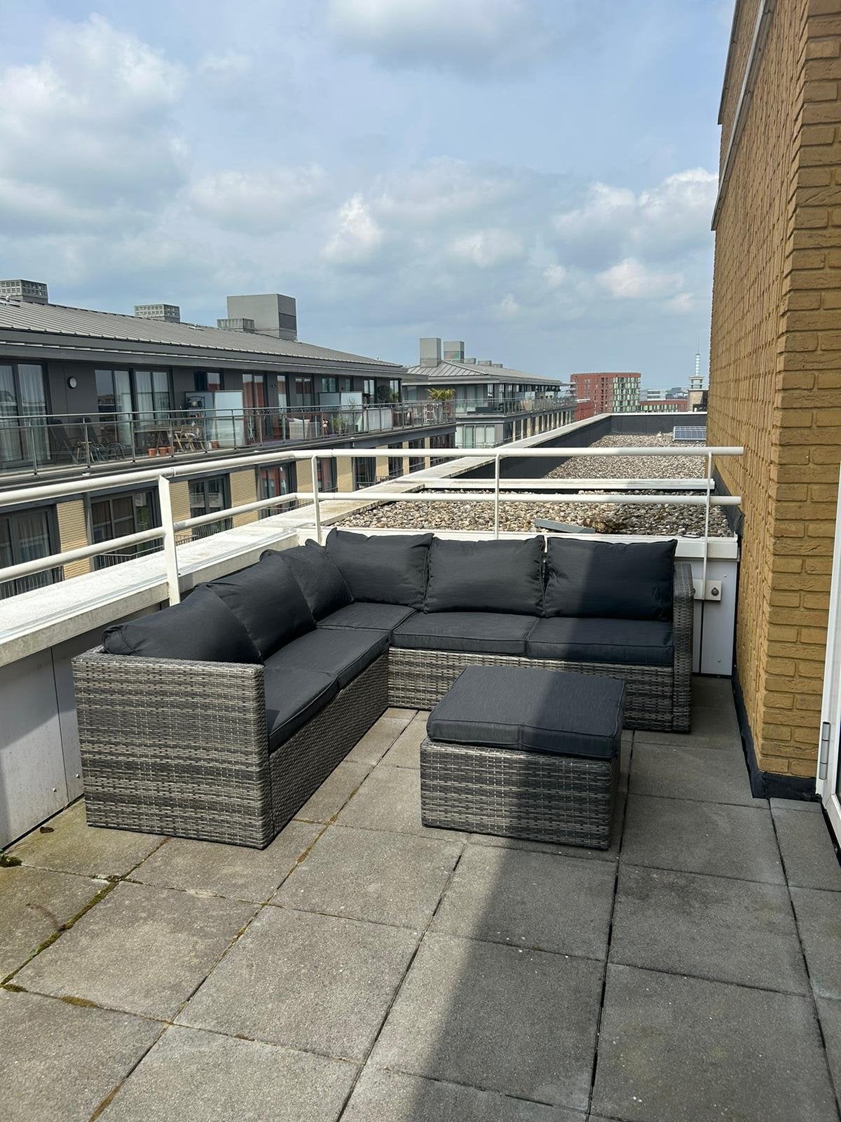 Comfortabele Wicker Loungeset met Kussens, Ophalen, 5 zitplaatsen, Gebruikt, Loungeset