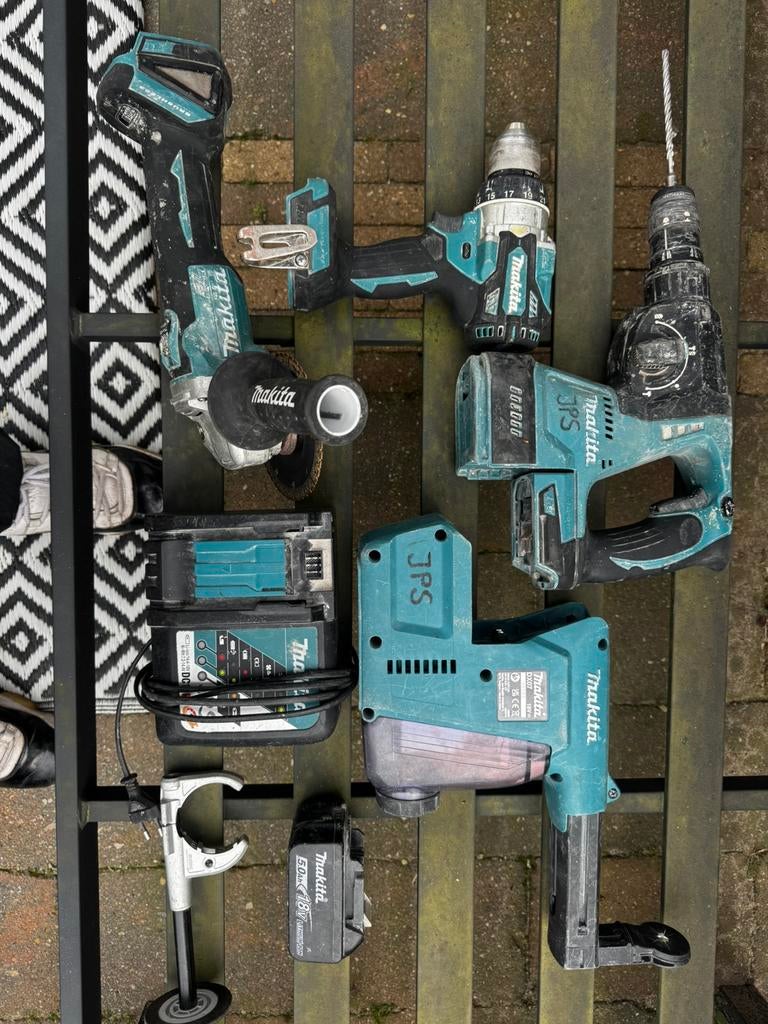 Makita DLX4103W combopack 18V 2x 5,0Ah Li-ion, Ophalen of Verzenden, Gebruikt