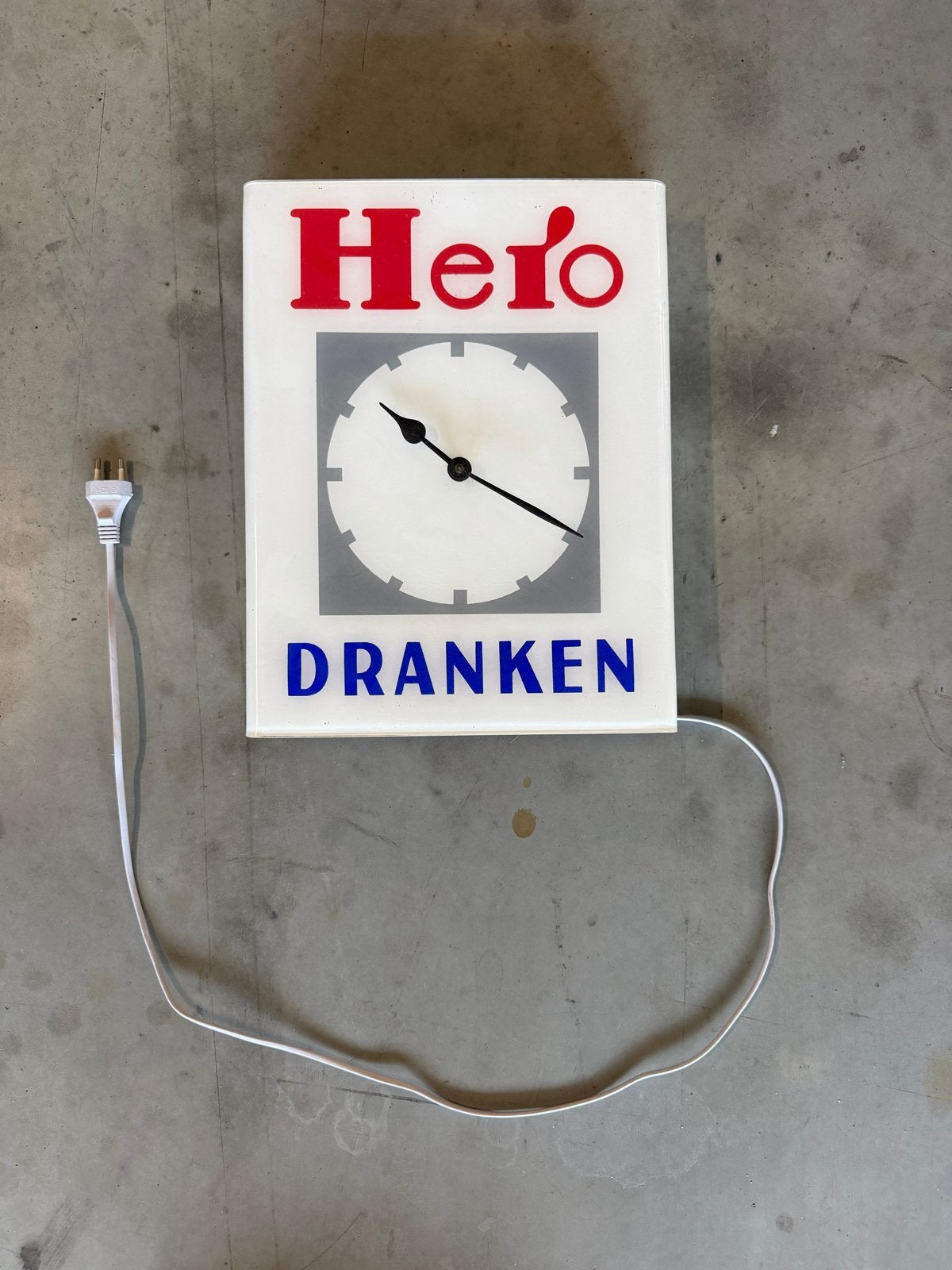 Vintage Hero Dranken Lichtbak Klok 230V, Antiek en Kunst, Ophalen