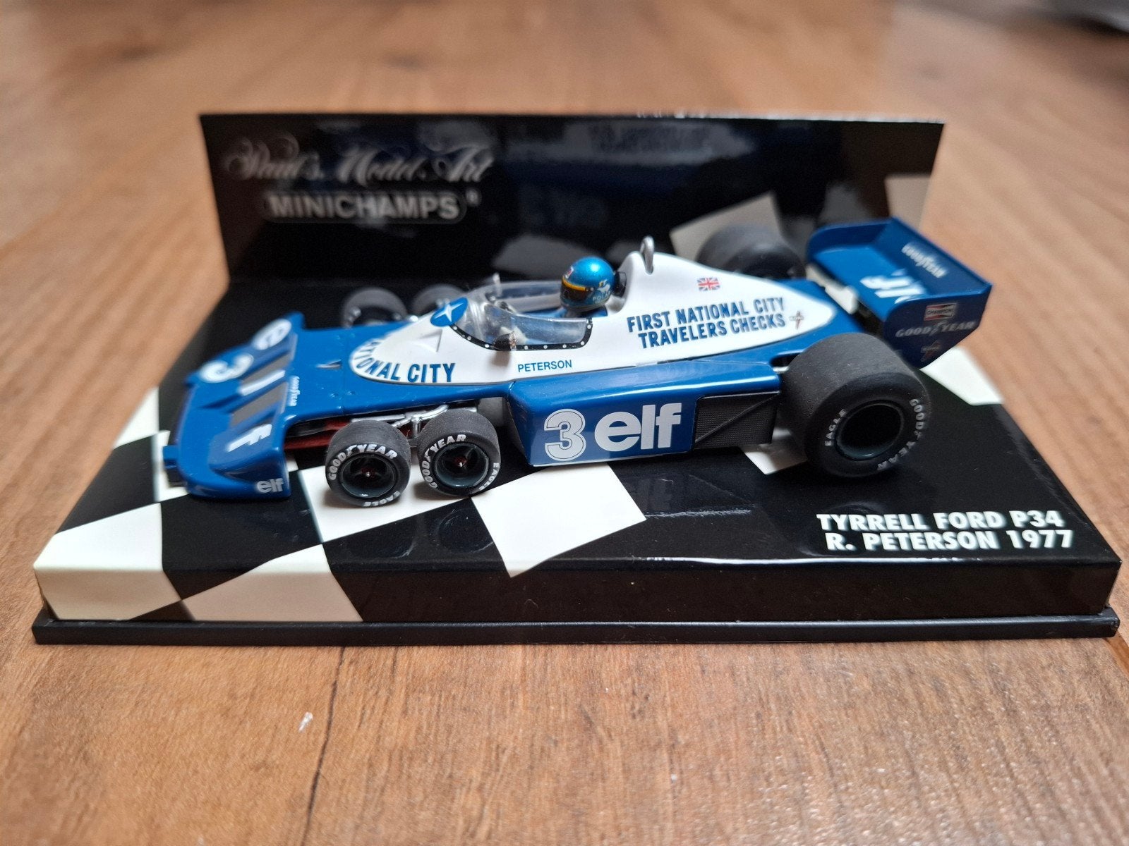 Minichamps Tyrrell Ford P34 R. Peterson 1977 Formule 1, Ophalen of Verzenden, Zo goed als nieuw, Auto, MiniChamps
