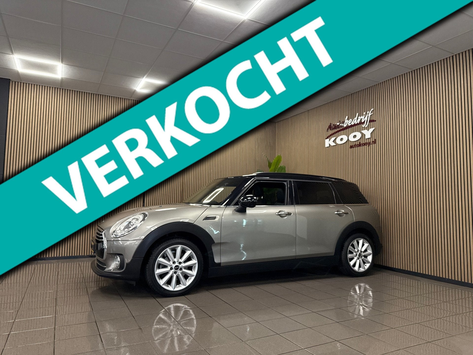 Mini Clubman 1.5 Cooper Chili Serious Business * Panoramadak, Voorwielaandrijving, 136 pk, Gebruikt, Origineel Nederlands