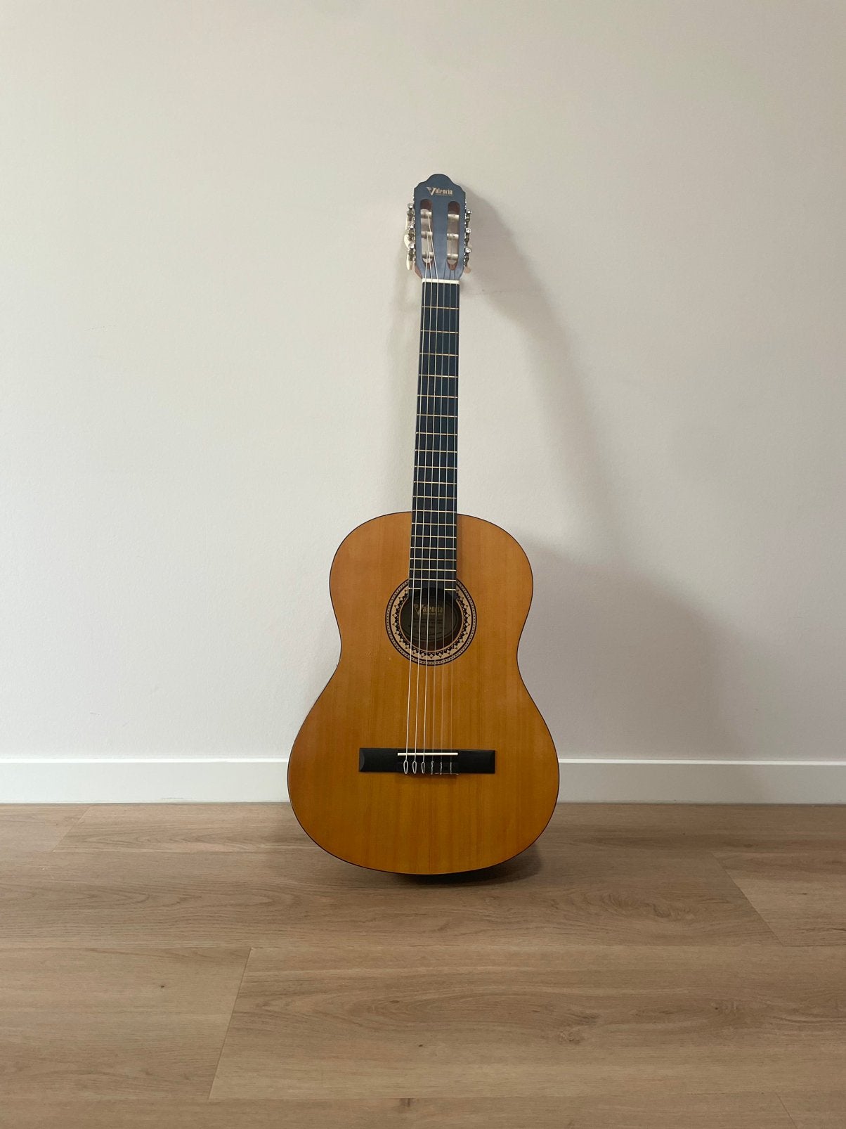 Valencia gitaar, Muziek en Instrumenten, Ophalen of Verzenden, Zo goed als nieuw, Klassieke of Spaanse gitaar