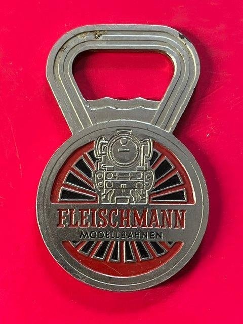 Flesopener - Bieropener Fleischmann Modelbahnen, Verzamelen, Biermerken, Verzenden, Zo goed als nieuw, Flesopener, Overige merken