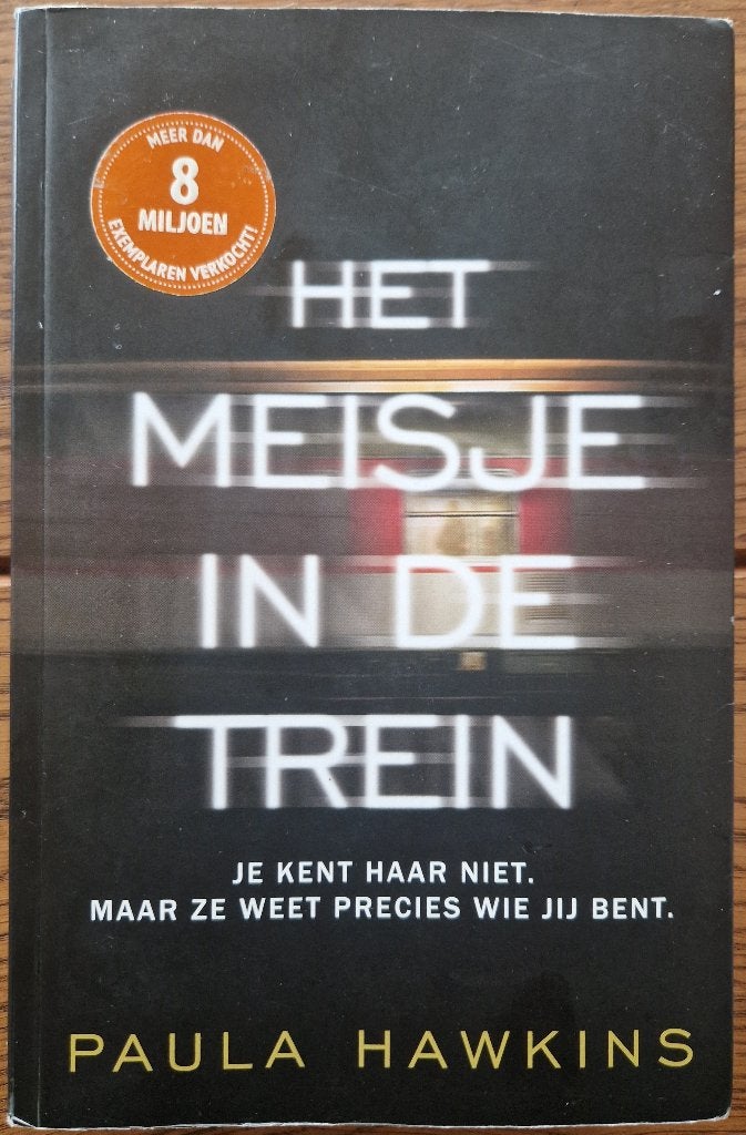 Boek Het meisje in de trein van Paula Hawkins, Ophalen of Verzenden, Gelezen