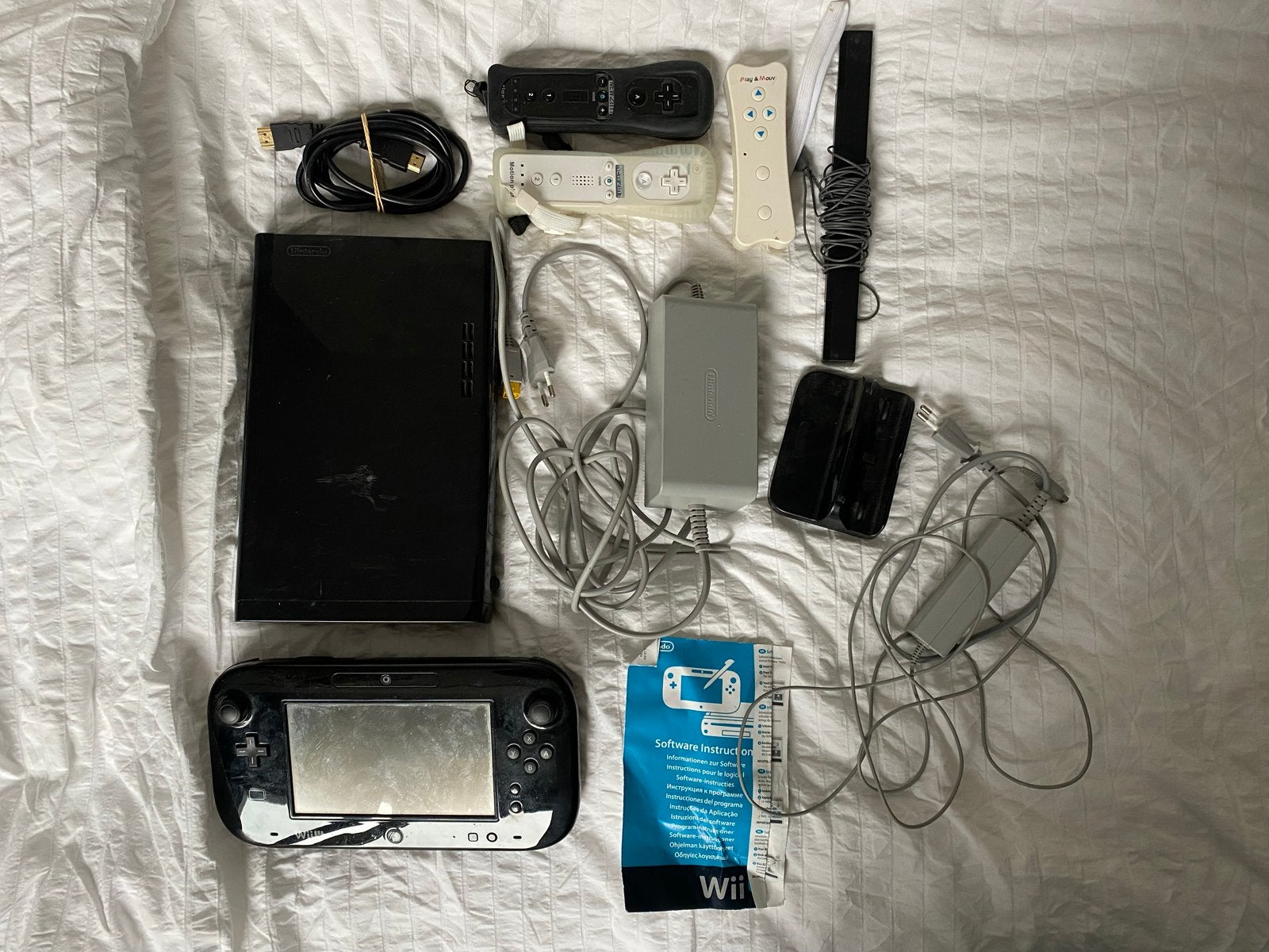 Wii U Zwart 32GB met GamePad, 2 controllers en accessoires, Ophalen, Gebruikt, Met 2 controllers