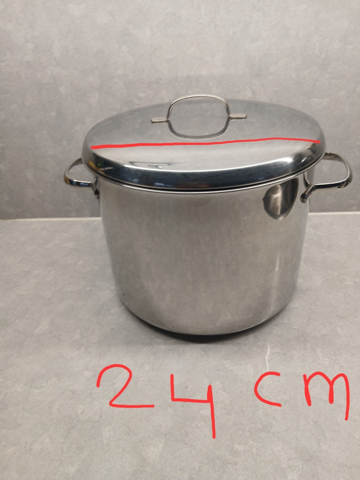RVS Soeppan  18cm hoog  24  Dia   /    NIET voor Inductie, Huis en Inrichting, Ophalen of Verzenden, Rvs