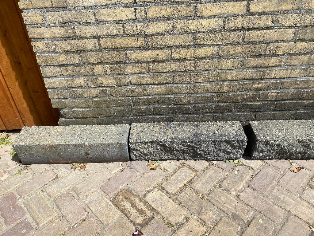 Stapel stenen  22 stuks, Tuin en Terras, Bielzen en Borders, Ophalen, Overige materialen, Gebruikt, Minder dan 25 cm