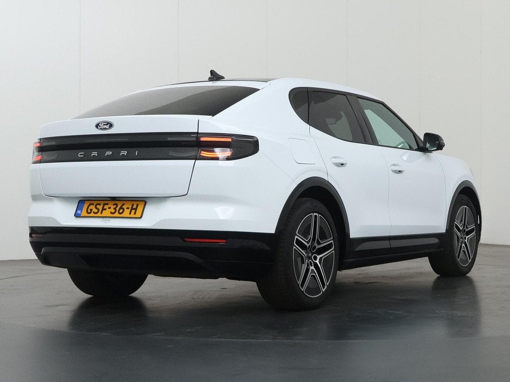 Ford Capri Premium Extended Range RWD 77 kWh | Panoramadak |, Auto's, Ford, Automaat, Achterwielaandrijving, Gebruikt, Wit