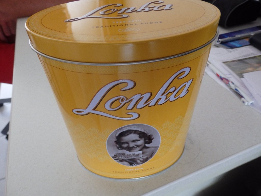 Lonka trommel, Verzamelen, Blikken, Ophalen of Verzenden, Zo goed als nieuw, Overige