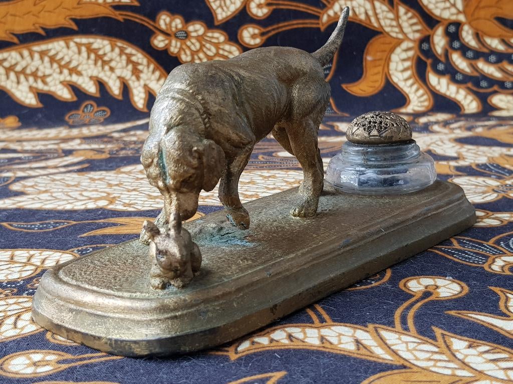 Mooie antieke inktpot uit Frankrijk met hond en konijn 1880., Ophalen of Verzenden