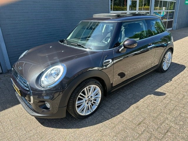 MINI 3-deurs 1.5 Cooper Chili / Panorakadak / Gratis aflever, Voorwielaandrijving, 12 maanden, 136 pk, Gebruikt