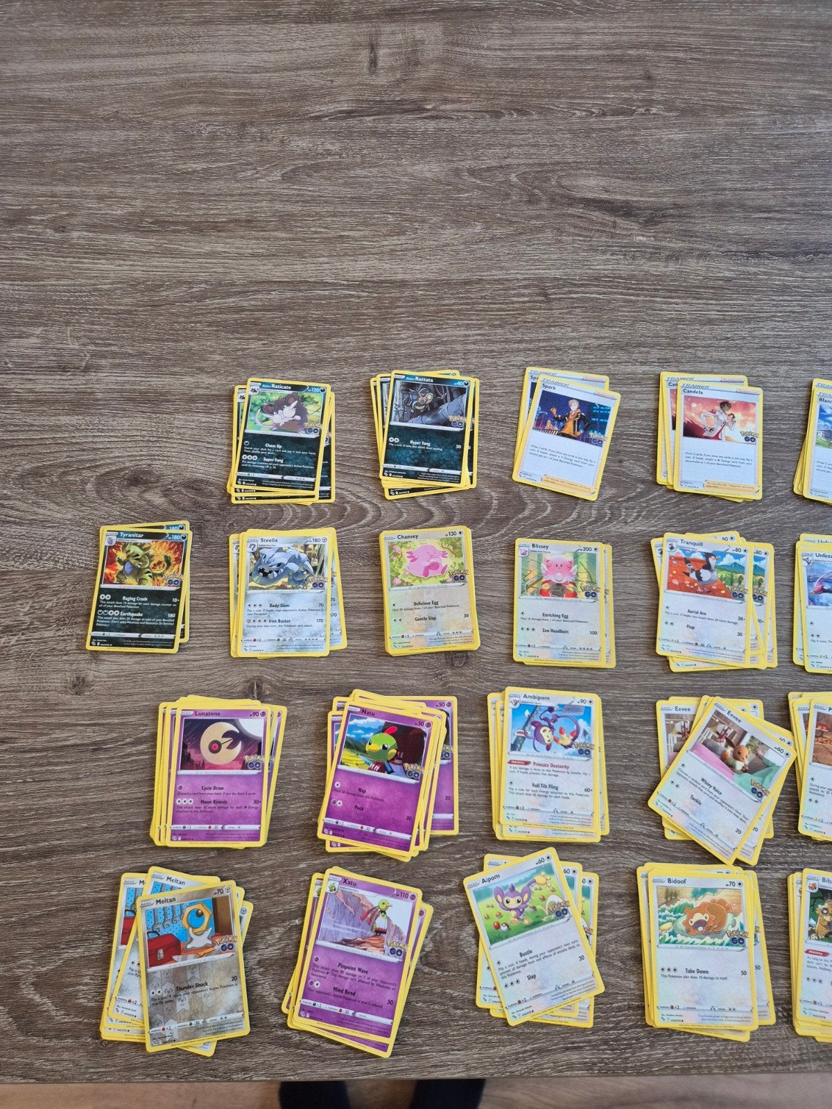Pokémon Go TCG kaarten en pins - Grote collectie, Ophalen of Verzenden, Zo goed als nieuw