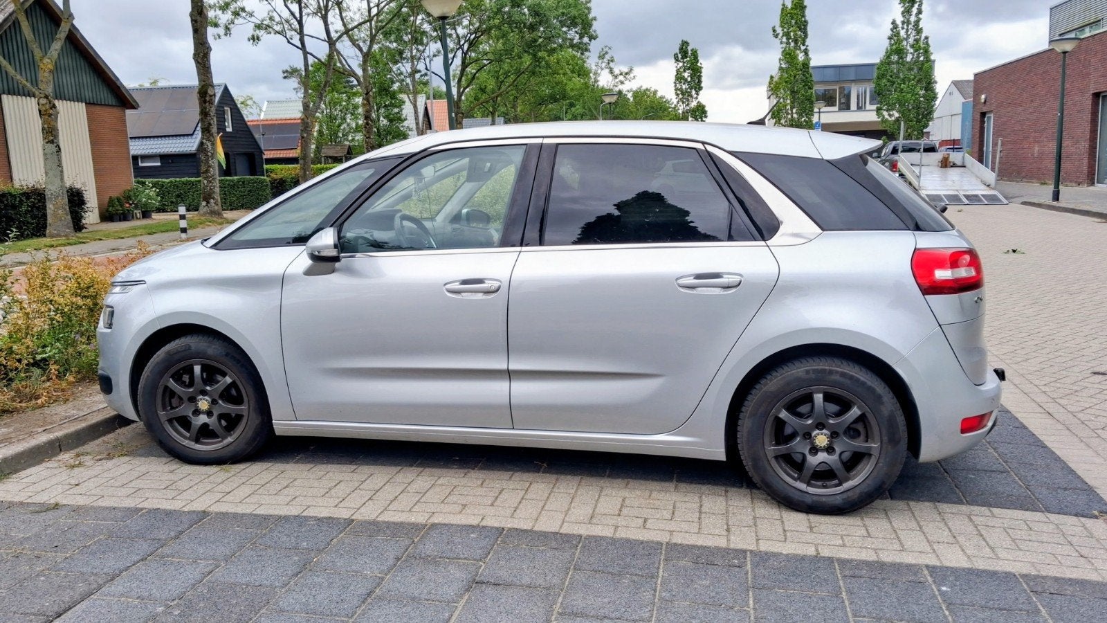Citroën C4 1.2 E-thp 2016 Grijs, Parkeersensor, Euro 6, 1199 cc, 1470 kg