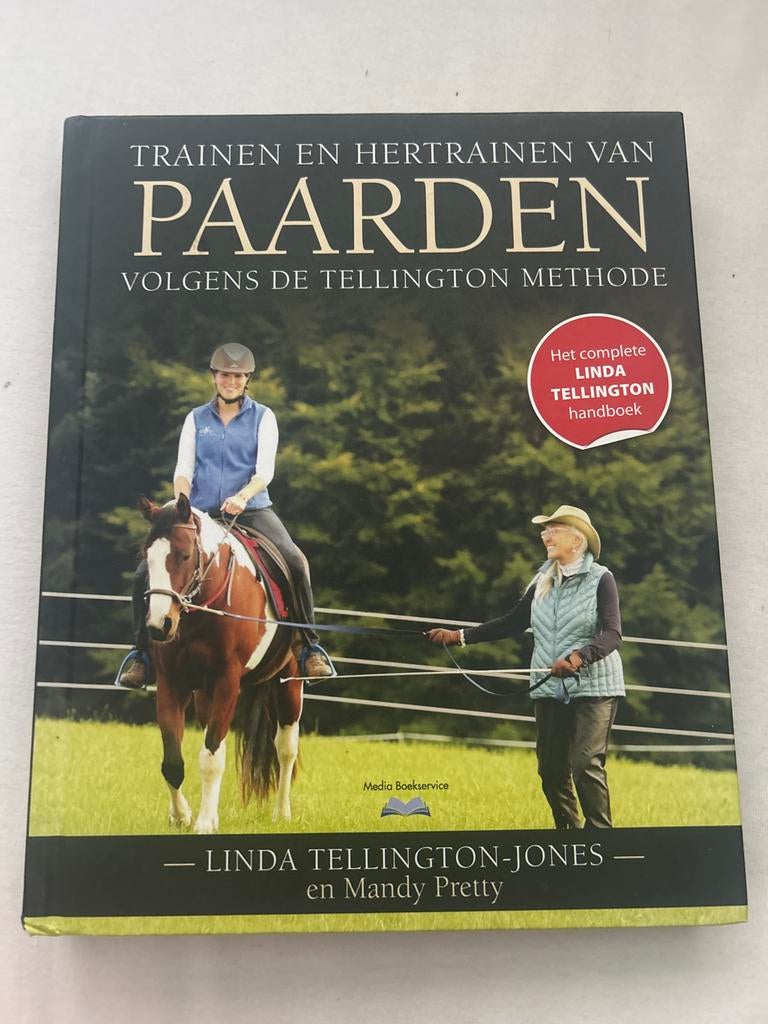 Trainen en Hertrainen van Paarden - Tellington Methode, Ophalen of Verzenden, Zo goed als nieuw