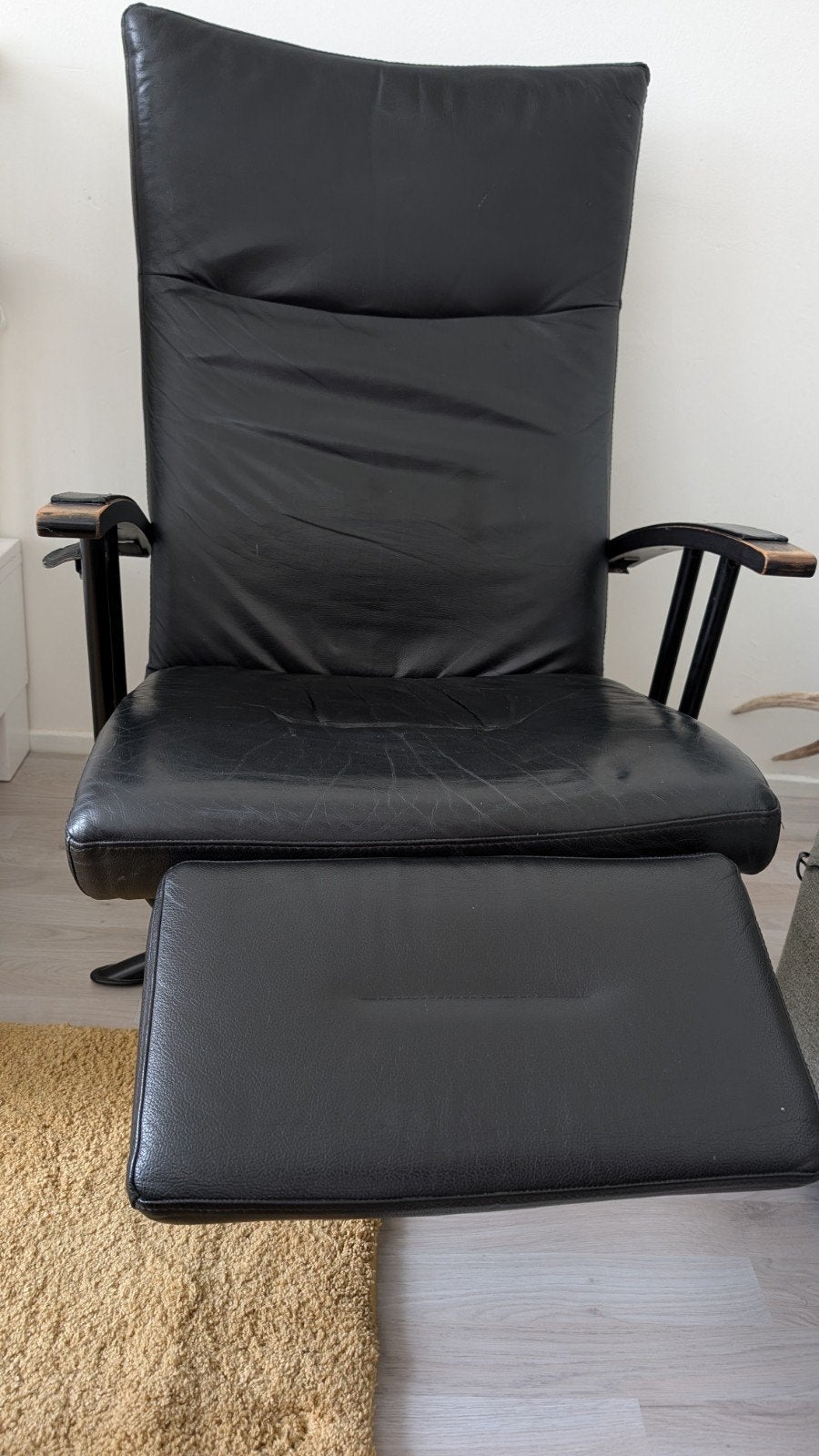 Retro leren loungestoel gratis op te halen, Huis en Inrichting, Ophalen, Gebruikt, 75 tot 100 cm