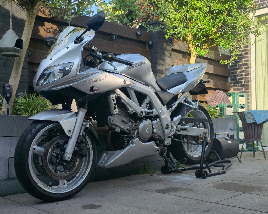 Suzuki SV650, 2 cilinders, Sportuitlaat, Motorrijbewijs A, Gebruikt