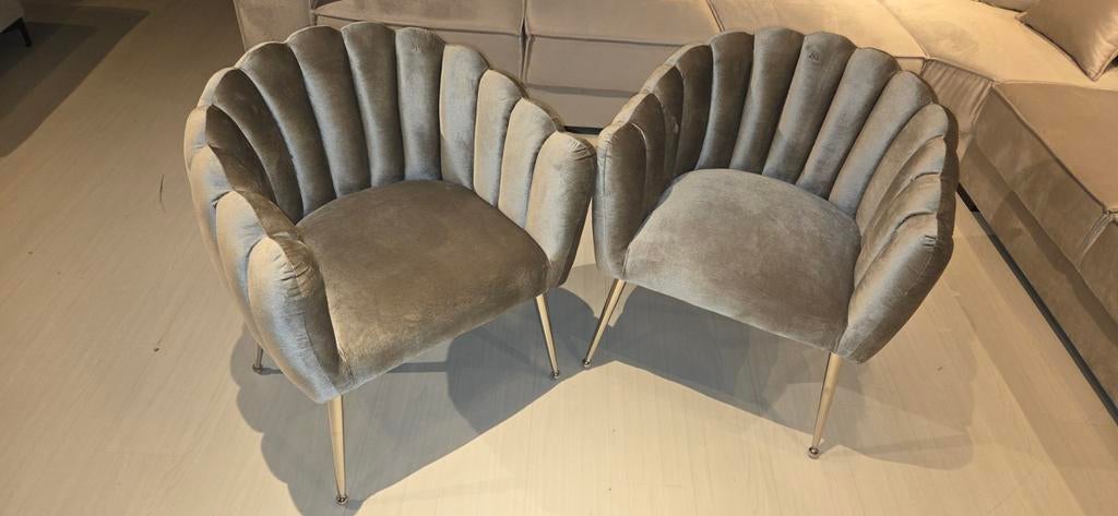 Opruimingsactie: schelp stoelen (shell chair), Ophalen of Verzenden, Zo goed als nieuw, Rechthoekig