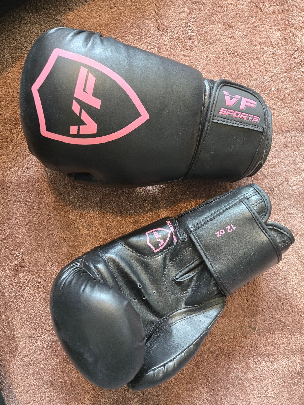 Nieuwe VF Sports Bokshandschoenen 12 oz - Zwart/Roze, Ophalen of Verzenden, Nieuw, Bokshandschoenen