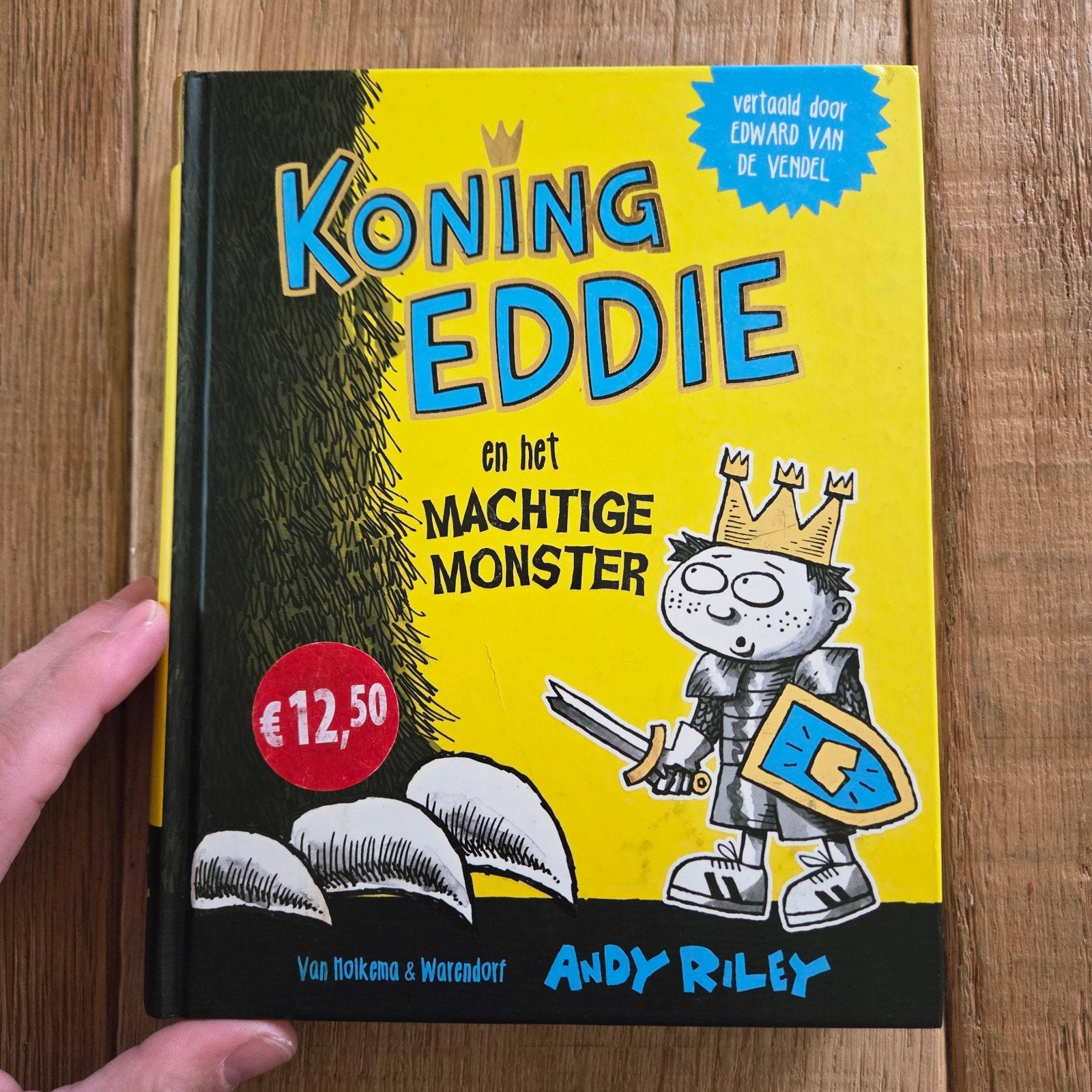 Koning Eddie en het Machtige Monster - Andy Riley, Boeken, Ophalen of Verzenden, Zo goed als nieuw, Andy Riley, Sprookjes