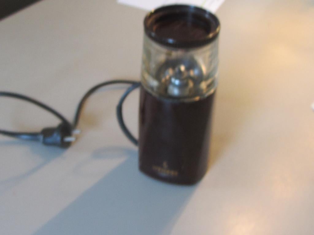 Bakelieten Siemens Schuckert elektrische koffiemolen, Ophalen of Verzenden