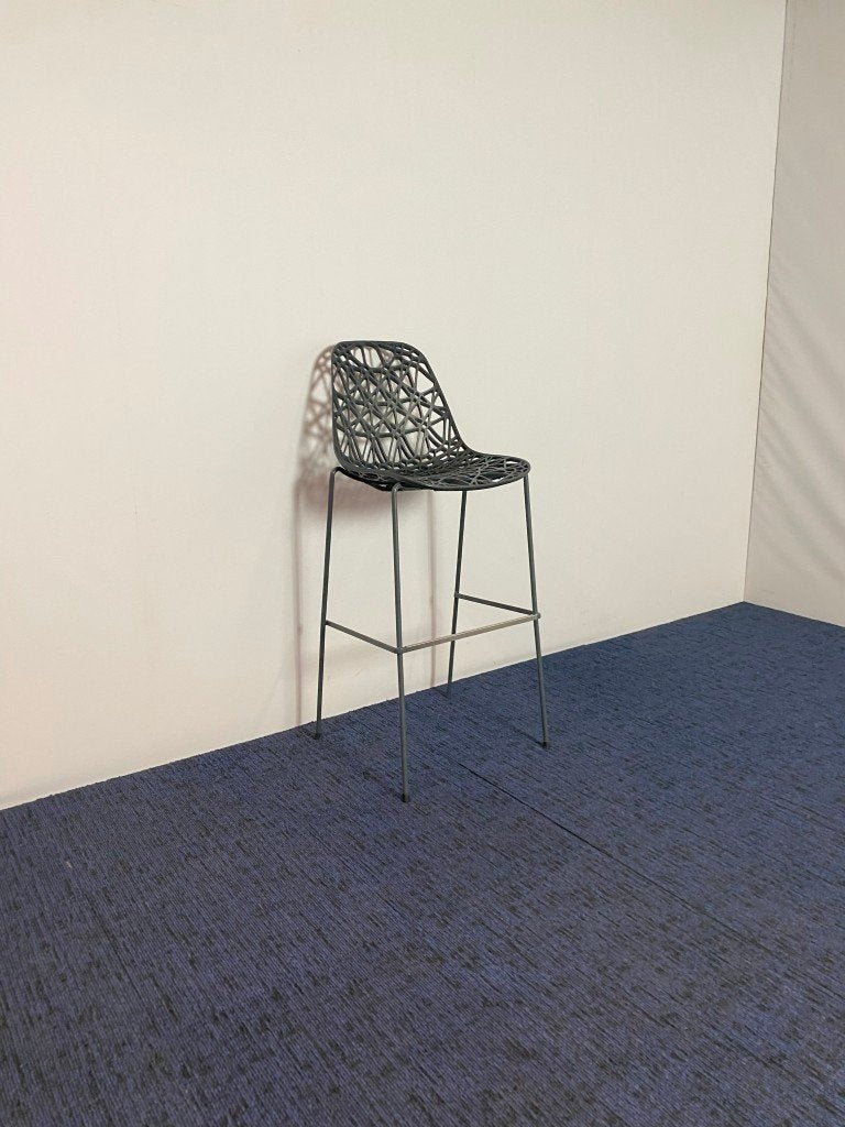 16 x Barkruk Crassevig Nett 82 - kunststof - antraciet, Ophalen, Met voetsteun, 60 tot 90 cm, Metaal